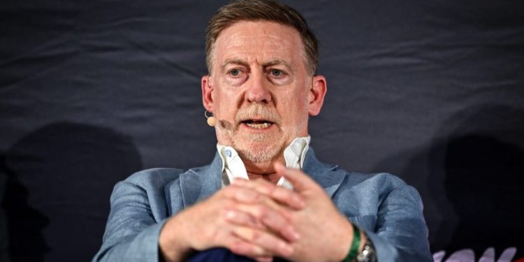 ’60 Minutes’ producer leaves show, citing a loss of journalistic independence