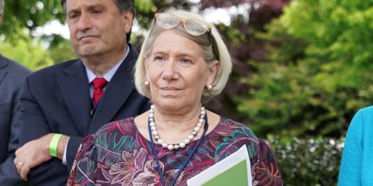 Who is Anita Dunn? The Biden confidante who clashed with Hunter grilled in House autopen probe