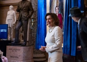 Trump backs stock trading ban so lawmakers like Pelosi can’t continue ‘ripping off’ constituents, WH claims