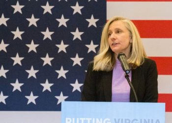 Virginia Dem gubernatorial candidate and ex-CIA officer took $50K from CCP-linked tycoon