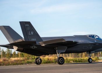 Trump welcomes Polish president with flyover tribute to fallen fighter pilot